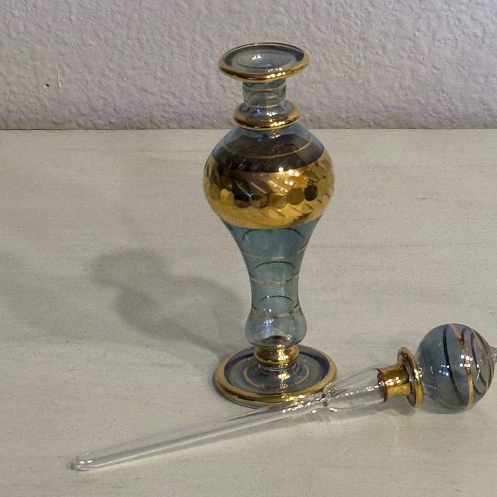 Vintage Hand-blown Egyptian Glass Perfume Bottle with 14k gold trim - Picture 2 of 2